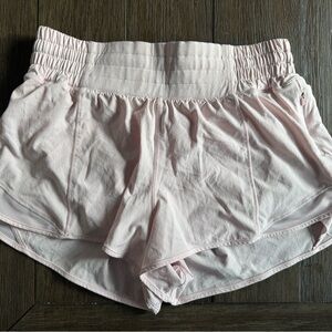 Lululemon Strawberry Milkshake Hotty Hot High Rise Lined Short 2.5”